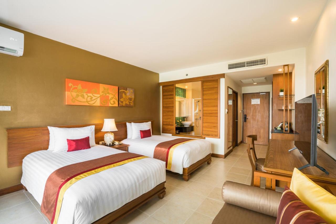 Cosy Beach Hotel - Sha Extra Plus Патая Екстериор снимка