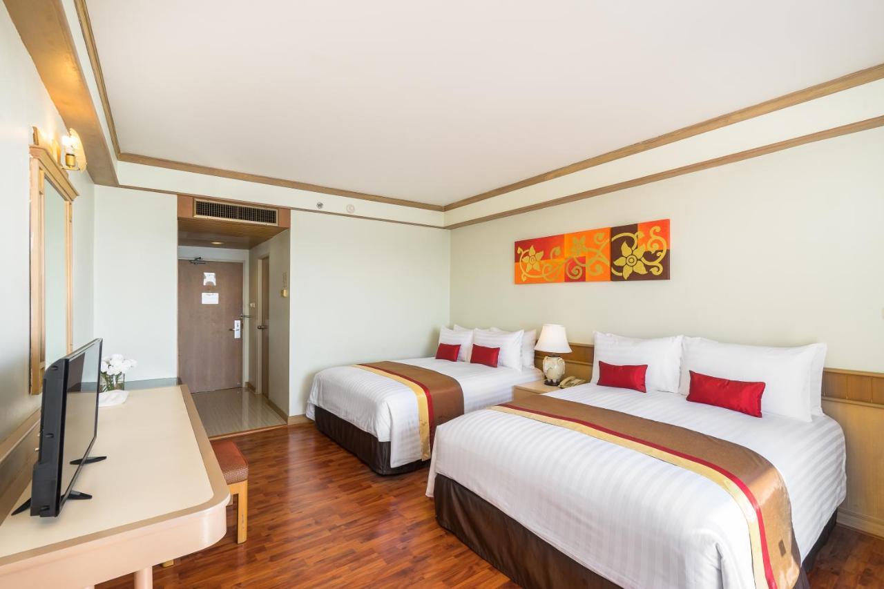 Cosy Beach Hotel - Sha Extra Plus Патая Екстериор снимка