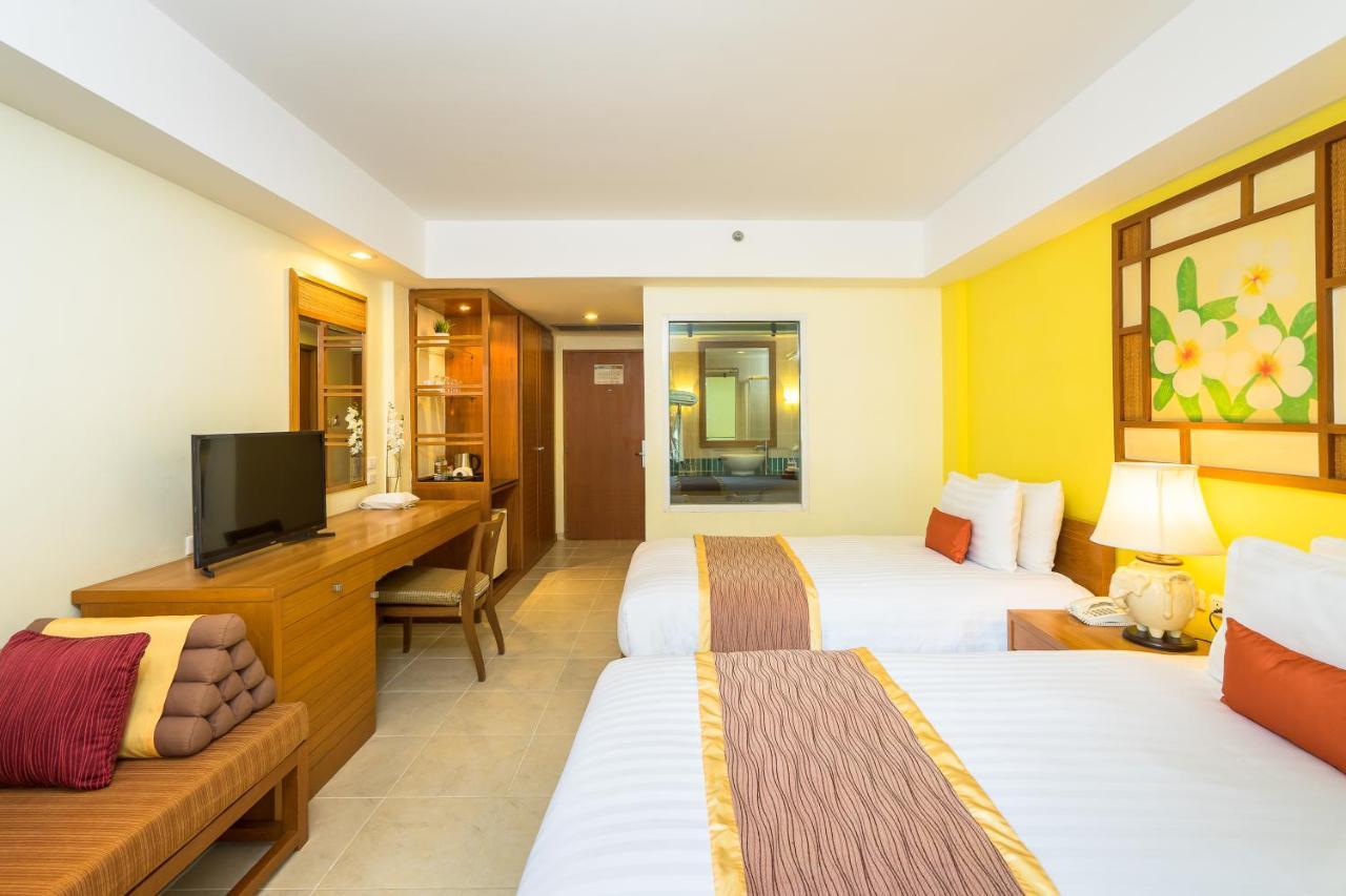Cosy Beach Hotel - Sha Extra Plus Патая Екстериор снимка