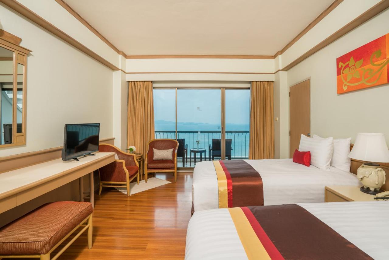 Cosy Beach Hotel - Sha Extra Plus Патая Екстериор снимка